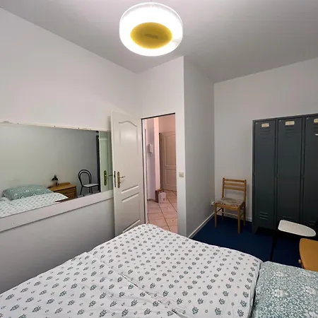 Apartment Grosse Terrassenwohnung Mit Seeblick *