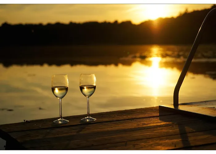 Grosse Terrassenwohnung Mit Seeblick * Stechlin